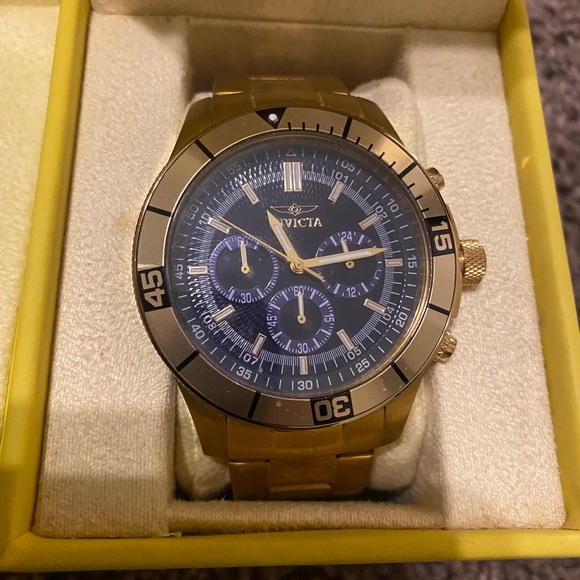 Invicta watch men’s- Lot of 4 - Picture 6 of 6